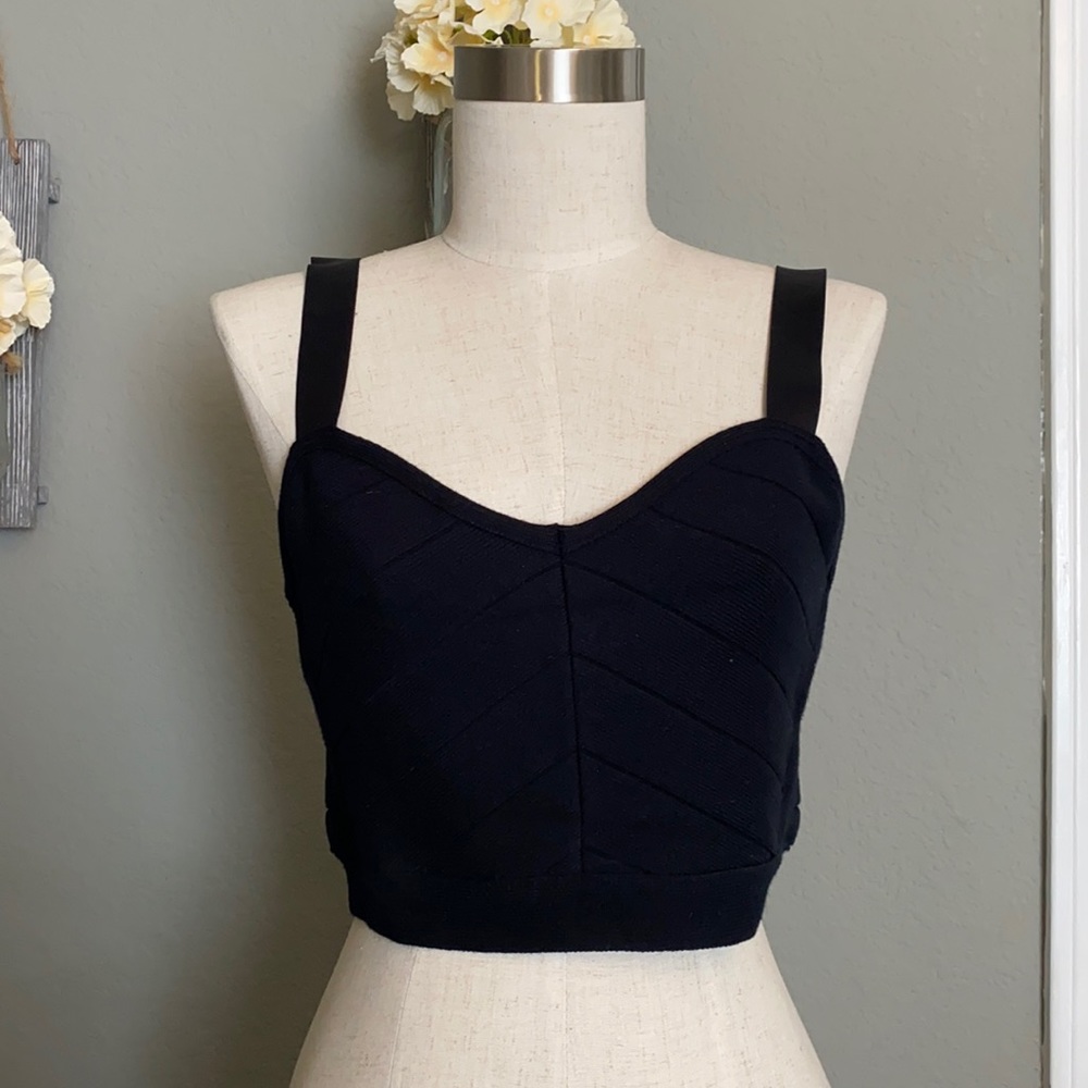 Kendall & Kylie Pacsun crop top